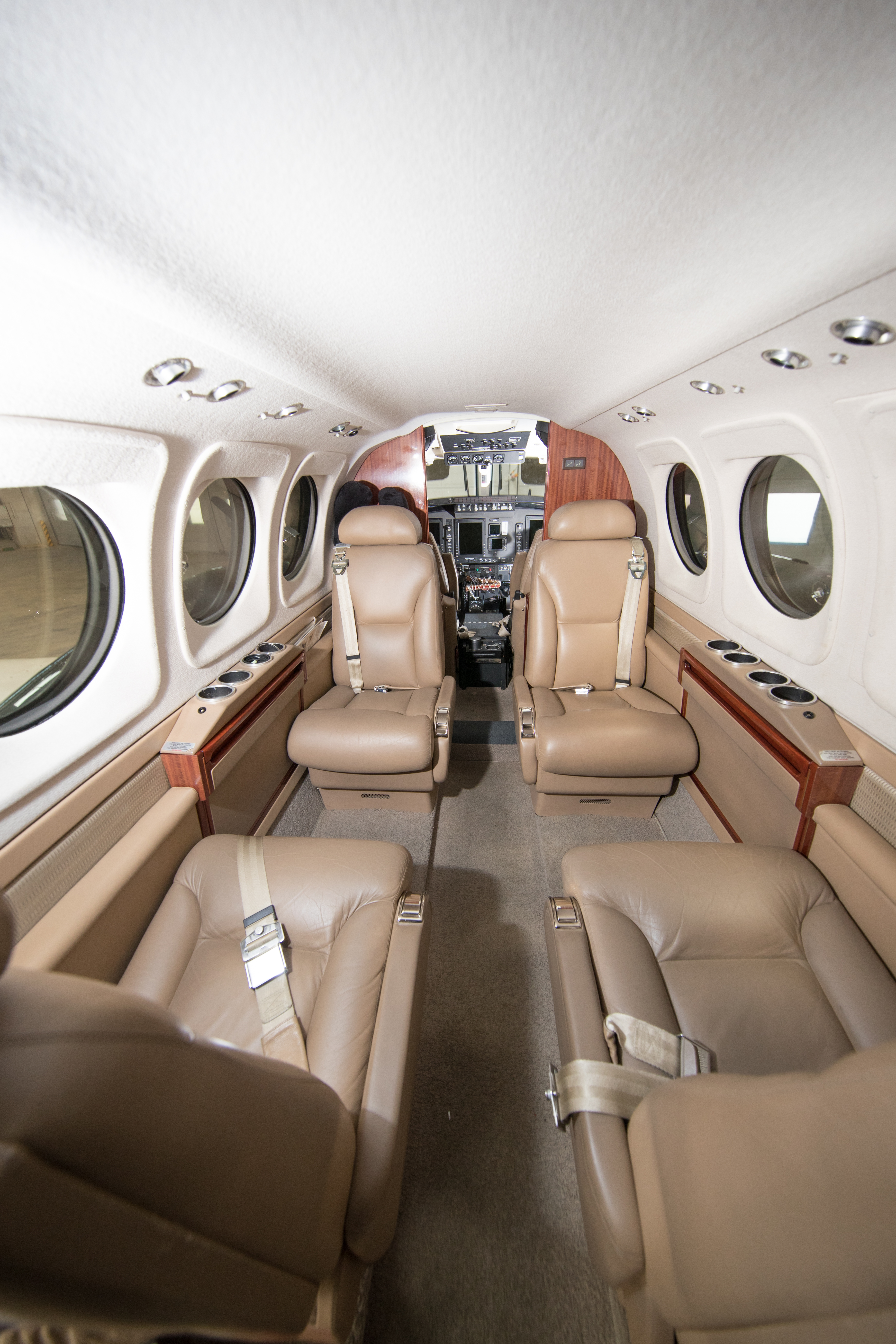 2010 Beechcraft King Air C 90, photo 1