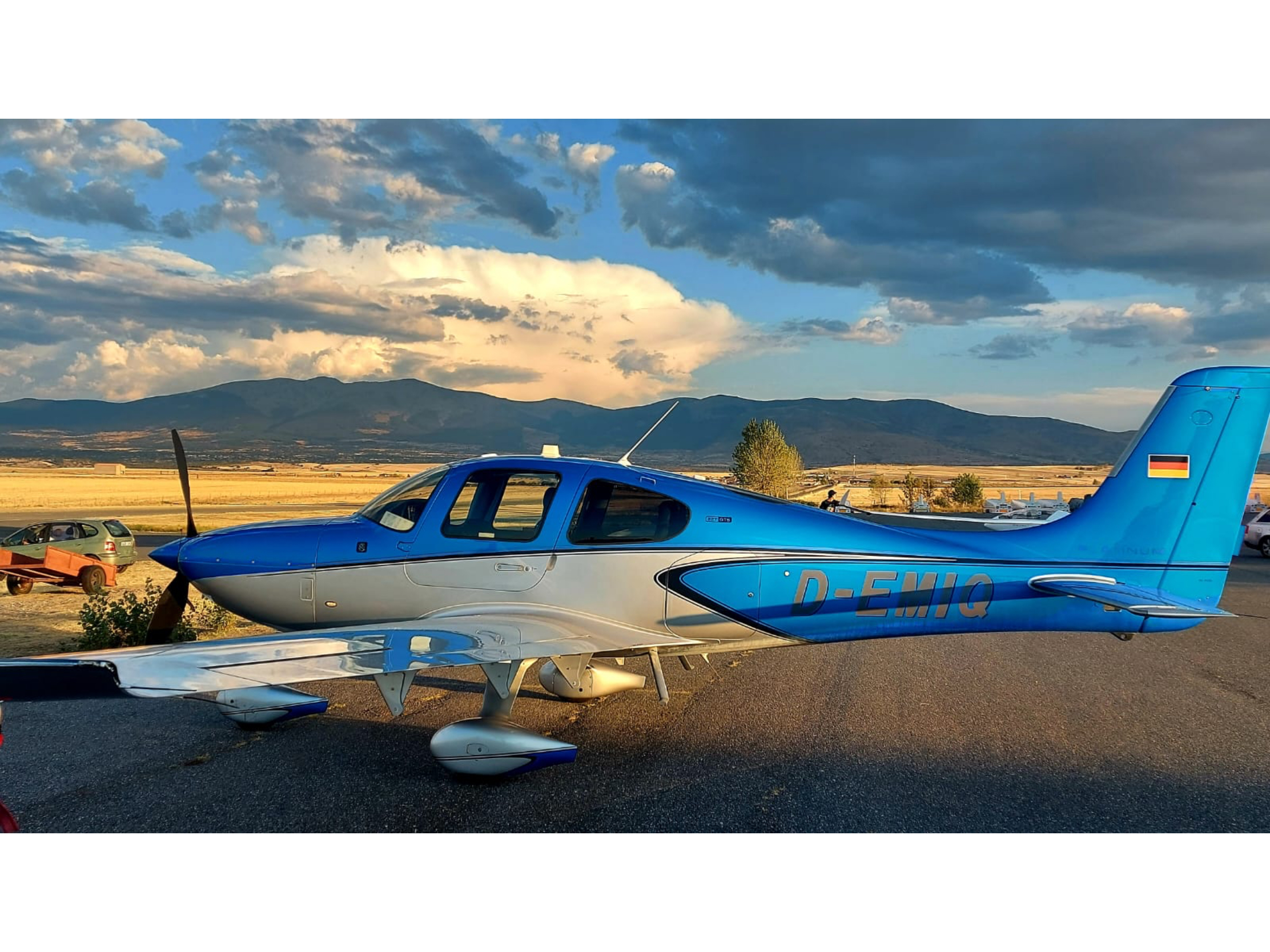 2021 Cirrus SR22T, photo 2