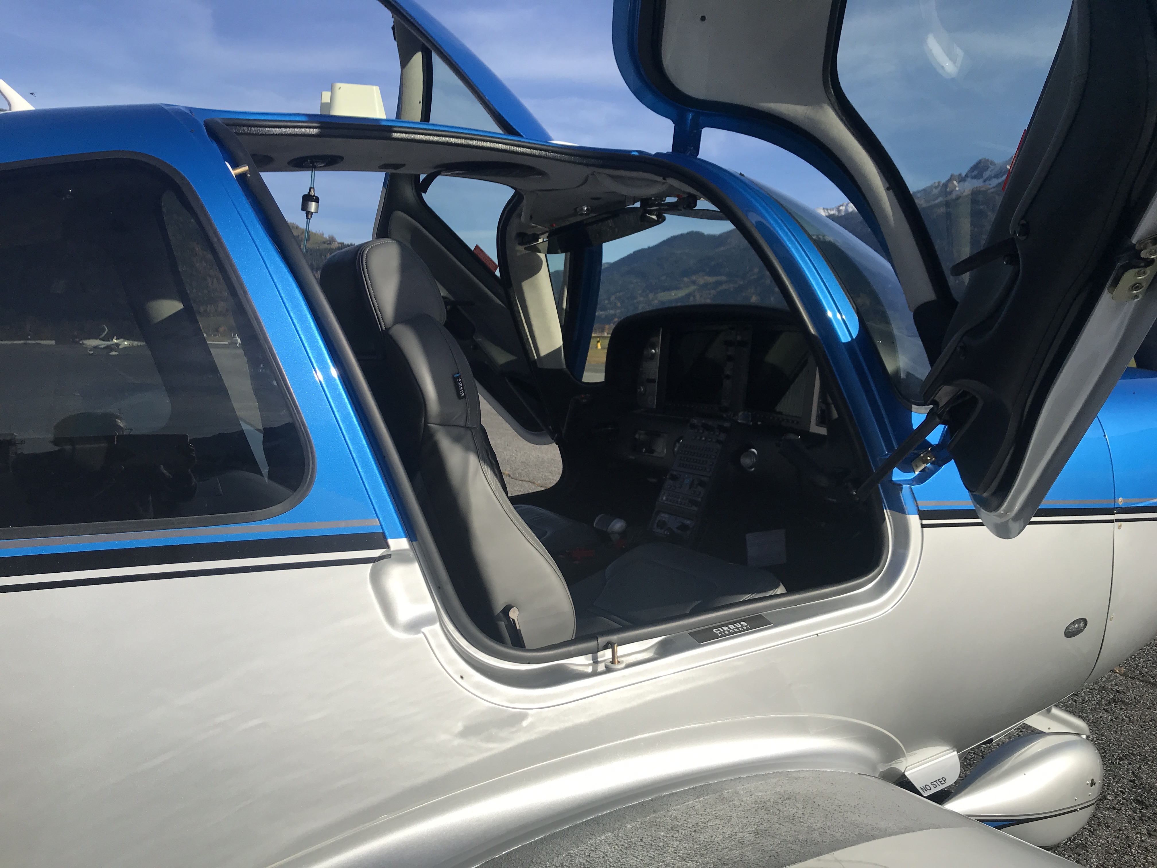 2021 Cirrus SR22T, photo 10