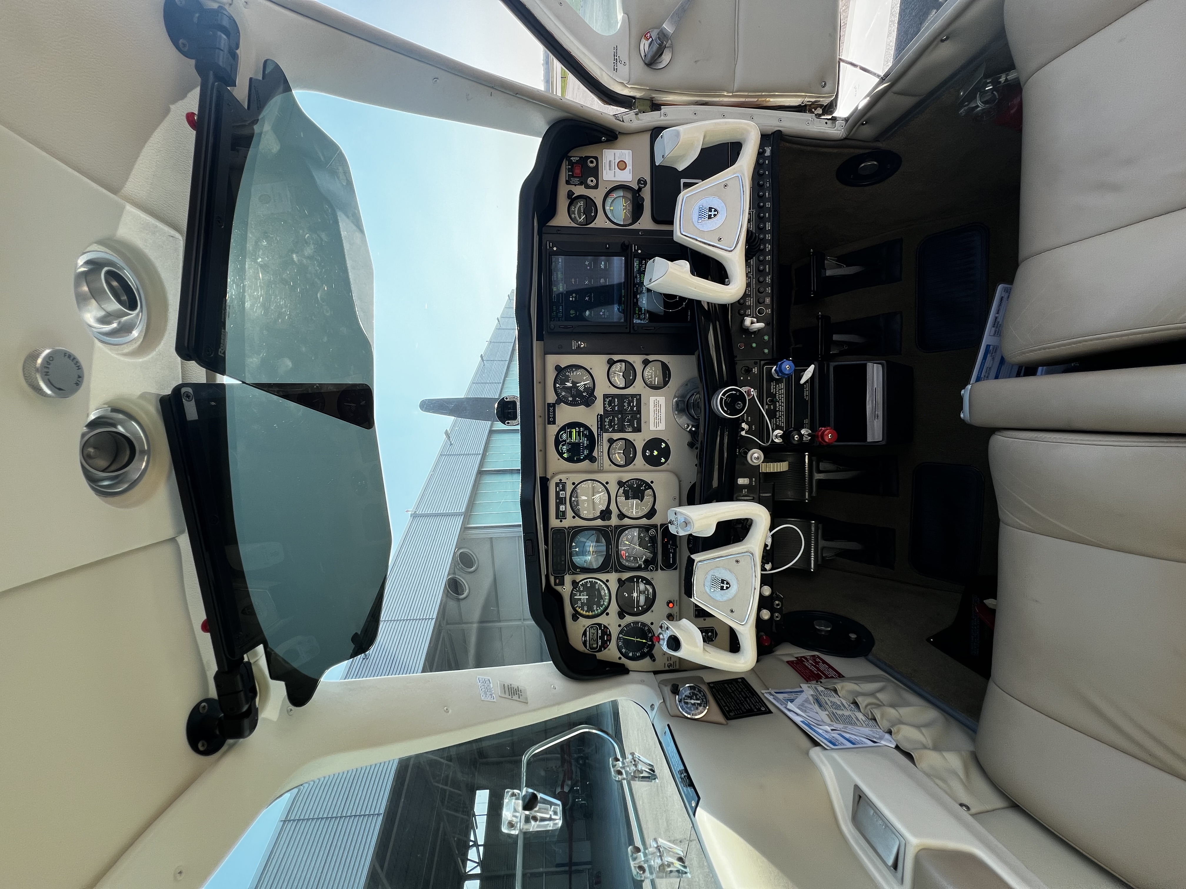 1992 Beechcraft Beech 33 Bonanza F33A, photo 8