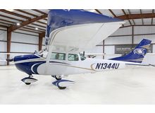 Cessna - 182 Skylane  - F / N1344U