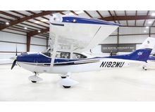 Cessna - 182 Skylane  - T  /  N182MU