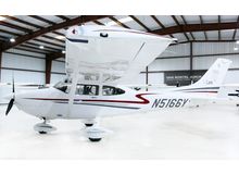 Cessna - 182 Skylane  - T  /  N5166Y
