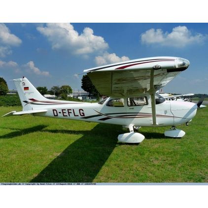Cessna - 172 Skyhawk - C172S SP Garmin 1000 