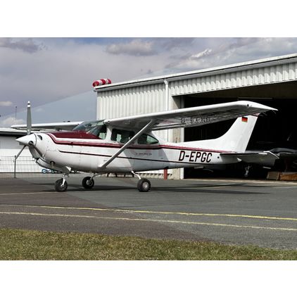 Cessna - Turbo 182 RG  - 